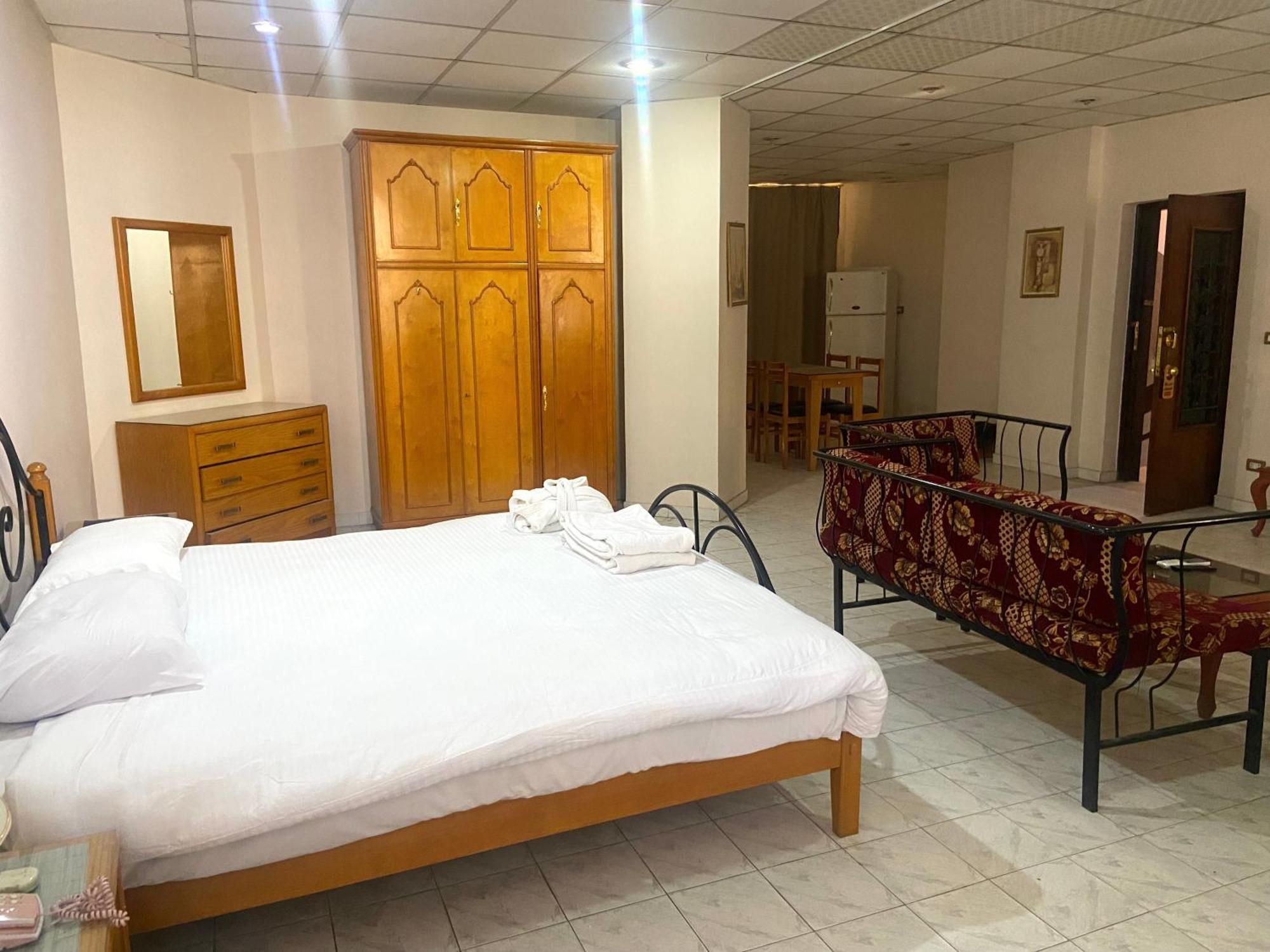 Gaddis Hotel, Suites And Apartments Luksor Exterior foto